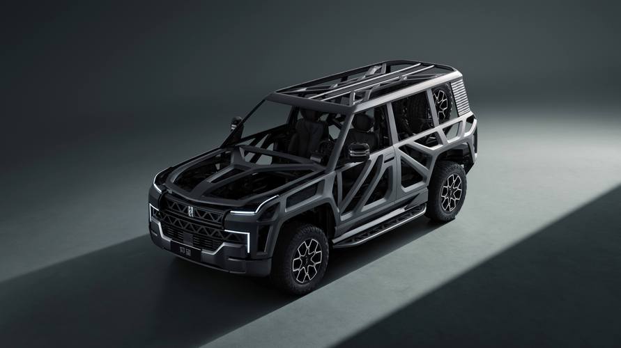 东莞301仰望U8硬派越野的科技魅力，国能汽车对传统燃油车市场的冲击